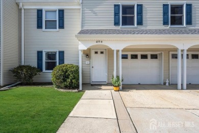 Second Floor 2 bedroom one bath unit with Gorgeous Kitchen and on Rossmoor Golf Club in New Jersey - for sale on GolfHomes.com, golf home, golf lot