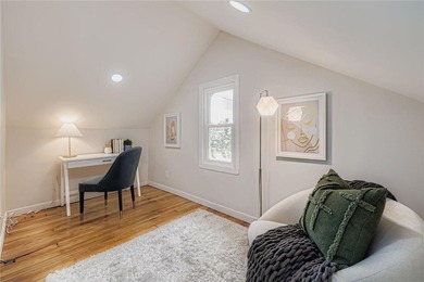 Welcome to 1910 E 42nd Street in Minneapolis! This updated on Hiawatha Golf Course in Minnesota - for sale on GolfHomes.com, golf home, golf lot