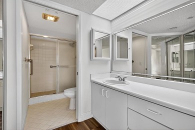 ** PRICE ADJUSTMENT ** MOTIVATED SELLER** LAkefront living on Flamingo Lakes Country Club in Florida - for sale on GolfHomes.com, golf home, golf lot