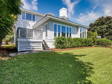 Skidaway Island waterfront cottage with panoramic views just a on The Landings Club - Oakridge in Georgia - for sale on GolfHomes.com, golf home, golf lot
