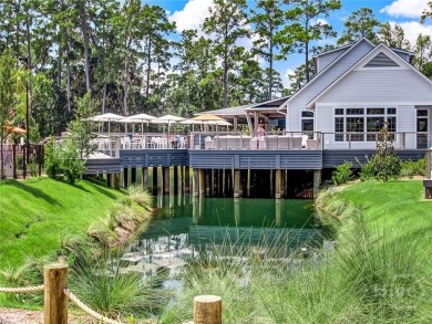 Skidaway Island waterfront cottage with panoramic views just a on The Landings Club - Oakridge in Georgia - for sale on GolfHomes.com, golf home, golf lot
