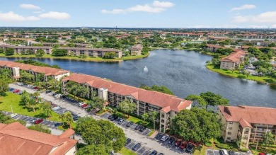 ** PRICE ADJUSTMENT ** MOTIVATED SELLER** LAkefront living on Flamingo Lakes Country Club in Florida - for sale on GolfHomes.com, golf home, golf lot