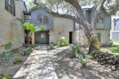 Welcome to Oak Bay Club! This elegant 2-bedroom, 2.5-bath on Rockport Country Club in Texas - for sale on GolfHomes.com, golf home, golf lot