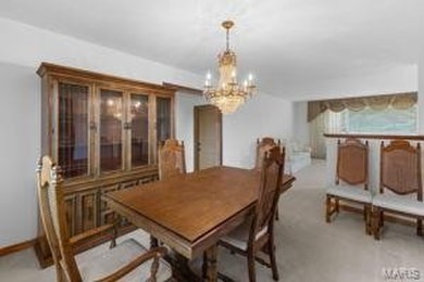 Welcome to this charming ranch home nestled in the heart of on Ruth Park Municipal Golf Course in Missouri - for sale on GolfHomes.com, golf home, golf lot