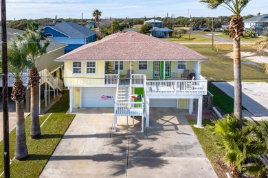 Welcome to the perfect blend of coastal charm home ideally on Rockport Country Club in Texas - for sale on GolfHomes.com, golf home, golf lot