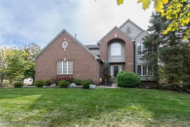 Meticulously maintained & tastefully updated 4 Bedroom / 2.5 on Beacon Hill Golf Club in Michigan - for sale on GolfHomes.com, golf home, golf lot