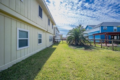 Welcome to the perfect blend of coastal charm home ideally on Rockport Country Club in Texas - for sale on GolfHomes.com, golf home, golf lot