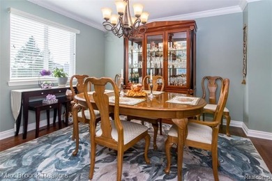 Meticulously maintained & tastefully updated 4 Bedroom / 2.5 on Beacon Hill Golf Club in Michigan - for sale on GolfHomes.com, golf home, golf lot