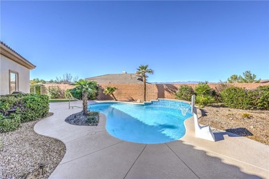 Beautiful 1 story Overture model on a premium lot overlooking on Anthem Country Club in Nevada - for sale on GolfHomes.com, golf home, golf lot
