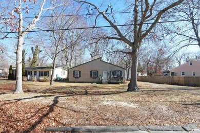 Adorable Ranch Style Property is ready for its New Owners! on Ocean County Golf Course At Atlantis in New Jersey - for sale on GolfHomes.com, golf home, golf lot