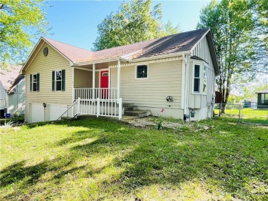 Welcome home to this charming raised ranch in Fairway Hills. As on Royal Meadows Golf Course in Missouri - for sale on GolfHomes.com, golf home, golf lot