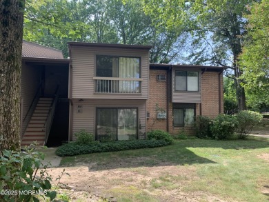 ADULT COMMUNITY Turn key 2 bedroom/1 bath, Upper Level, Navesink on Shadow Lake Village in New Jersey - for sale on GolfHomes.com, golf home, golf lot