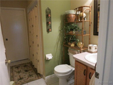 Enjoy maintenance-free living in this beautiful, well-maintained on Brentwood Farms Golf Club in Florida - for sale on GolfHomes.com, golf home, golf lot