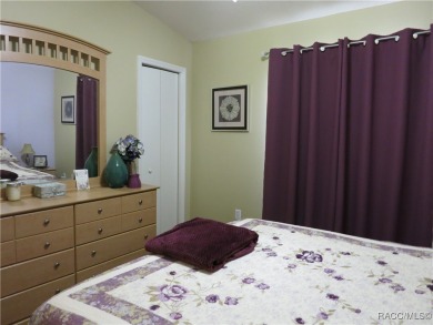 Enjoy maintenance-free living in this beautiful, well-maintained on Brentwood Farms Golf Club in Florida - for sale on GolfHomes.com, golf home, golf lot