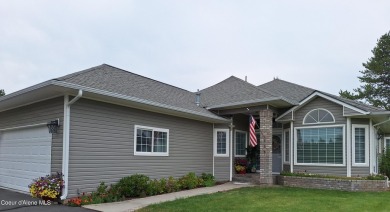 Light & bright single level home on the first fairway of the on Stoneridge Golf Club in Idaho - for sale on GolfHomes.com, golf home, golf lot