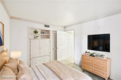 Welcome to this charming 2-bedroom, 2-bathroom condo in the on The Landings Yacht, Golf and Tennis Club in Florida - for sale on GolfHomes.com, golf home, golf lot