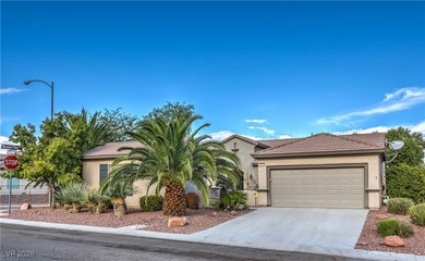Stunning in Sun City Anthem! Gorgeous Lincoln Model with 3 on Revere Golf Club in Nevada - for sale on GolfHomes.com, golf home, golf lot