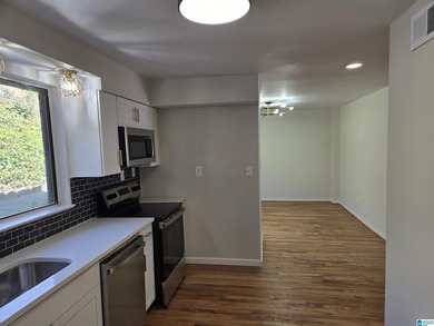 Fully renovated 3 bedroom, 2.5 bath condo with updated finishes on Inverness Country Club in Alabama - for sale on GolfHomes.com, golf home, golf lot