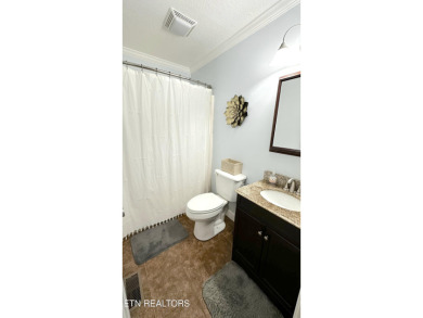 This adorable, one level home backs up to the Lakeside Golf on Lakeside Golf Course in Tennessee - for sale on GolfHomes.com, golf home, golf lot