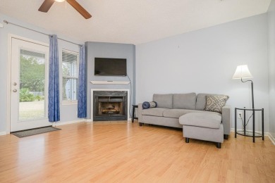 Beautifully updated Hidden Oaks Condo, located just off the 16th on Rockport Country Club in Texas - for sale on GolfHomes.com, golf home, golf lot
