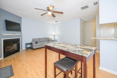Beautifully updated Hidden Oaks Condo, located just off the 16th on Rockport Country Club in Texas - for sale on GolfHomes.com, golf home, golf lot