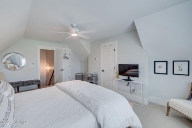 Built in 2022 in the sought-after Cape Fear National section of on Cape Fear National At Brunswick Forest in North Carolina - for sale on GolfHomes.com, golf home, golf lot