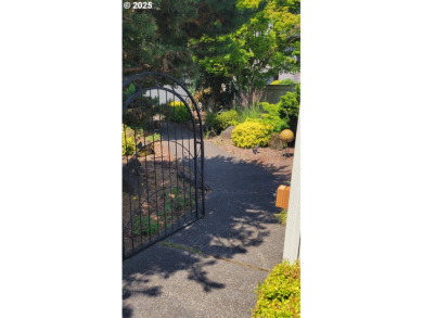 MOTIVATED SELLER! Situated w/in the prestigious Charbonneau Golf on Charbonneau Golf Club in Oregon - for sale on GolfHomes.com, golf home, golf lot