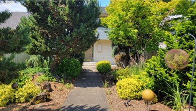 MOTIVATED SELLER! Situated w/in the prestigious Charbonneau Golf on Charbonneau Golf Club in Oregon - for sale on GolfHomes.com, golf home, golf lot