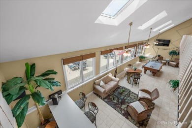 **Multiple offers received. Sellers are calling for highest and on Rolling Knoll Country Club in Illinois - for sale on GolfHomes.com, golf home, golf lot
