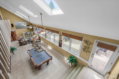 **Multiple offers received. Sellers are calling for highest and on Rolling Knoll Country Club in Illinois - for sale on GolfHomes.com, golf home, golf lot