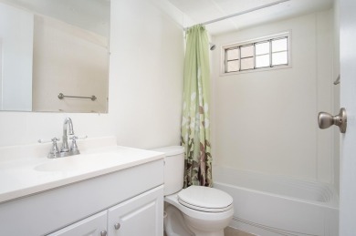 Check out this adorable cute and cozy, 3 Bedrooms 2 bath double on Brookridge Country Club in Florida - for sale on GolfHomes.com, golf home, golf lot