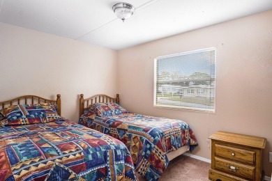 Check out this adorable cute and cozy, 3 Bedrooms 2 bath double on Brookridge Country Club in Florida - for sale on GolfHomes.com, golf home, golf lot