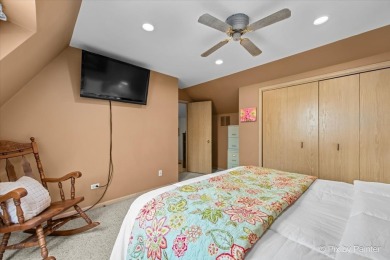 **Multiple offers received. Sellers are calling for highest and on Rolling Knoll Country Club in Illinois - for sale on GolfHomes.com, golf home, golf lot