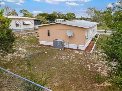 Check out this adorable cute and cozy, 3 Bedrooms 2 bath double on Brookridge Country Club in Florida - for sale on GolfHomes.com, golf home, golf lot