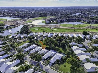 Lovely well maintained home in the heart of West Palm Beach! on Bear Lakes Country Club in Florida - for sale on GolfHomes.com, golf home, golf lot
