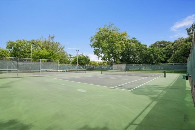 Ready for a remodel; Lovely golf course views from this spacious on Pine Island Ridge Country Club in Florida - for sale on GolfHomes.com, golf home, golf lot