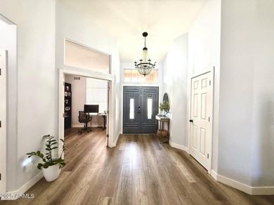 Beautiful fully renovated home in the heart of a thriving golf on The Legend at Arrowhead in Arizona - for sale on GolfHomes.com, golf home, golf lot