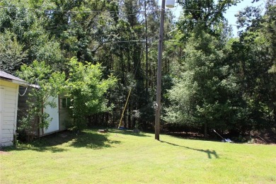 Welcome home to 1314 E Todd Street, in a prime location right on Pine Hills Country Club in Louisiana - for sale on GolfHomes.com, golf home, golf lot