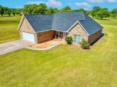 MOVE IN READY!!
Welcome to this beautiful, single-family home on Falconhead Resort and Country Club in Oklahoma - for sale on GolfHomes.com, golf home, golf lot