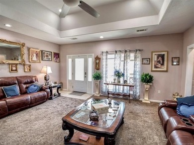 MOVE IN READY!!
Welcome to this beautiful, single-family home on Falconhead Resort and Country Club in Oklahoma - for sale on GolfHomes.com, golf home, golf lot