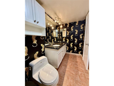 Turn-Key  Fully Furnished!!!  Unique  Spacious All-Ages Condo - on Palm-Aire Country Club and Resort - Palms in Florida - for sale on GolfHomes.com, golf home, golf lot