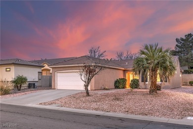 Upgraded Washington Model in Sun City Anthem with a new HVAC on Rio Secco Golf Club in Nevada - for sale on GolfHomes.com, golf home, golf lot