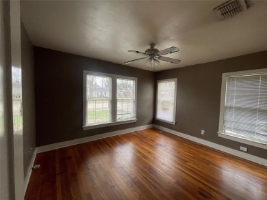Home will not qualify for an FHA loan. Home sold as-is where-is on Querbes Park Golf Course in Louisiana - for sale on GolfHomes.com, golf home, golf lot