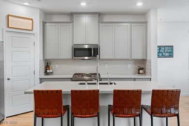 Welcome to this elegant 3 bedroom, 2 car garage home located in on Falls Golf Course in Nevada - for sale on GolfHomes.com, golf home, golf lot