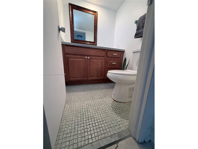 Beautiful apartment on the 5th level with an amazing view of the on Palm-Aire Country Club and Resort - Palms in Florida - for sale on GolfHomes.com, golf home, golf lot