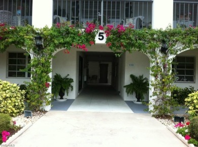 INVESTORS!! Top-Floor End Unit in High Point Country Club - Golf on High Point Country Club in Florida - for sale on GolfHomes.com, golf home, golf lot