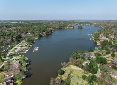 Don't miss this sought-after garden home located in the on Hide-A-Way Lake Golf Course in Texas - for sale on GolfHomes.com, golf home, golf lot