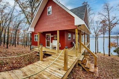This incredible LAKE HOME, just a year old, offers phenomenal on Tannenbaum Golf Club in Arkansas - for sale on GolfHomes.com, golf home, golf lot