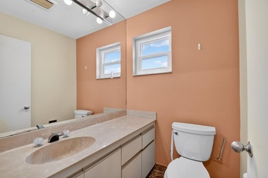 Beautifully maintained 3-bed, 2.5-bath villa with golf course on Fountains Golf and Country Club in Florida - for sale on GolfHomes.com, golf home, golf lot