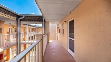 Welcome to the best value in Glen Oaks! This 2-bedroom on Bobby Jones Golf Club in Florida - for sale on GolfHomes.com, golf home, golf lot